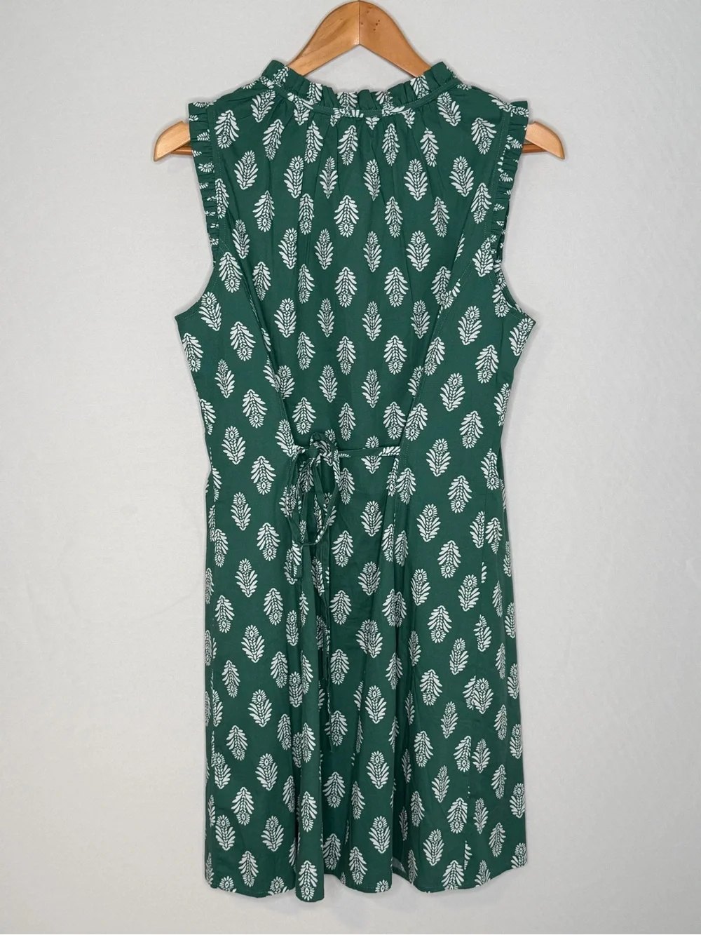 NWT! J. Crew Cotton Ruffle Tie-Neck Mini Dress in Lampost Green. Size 10.